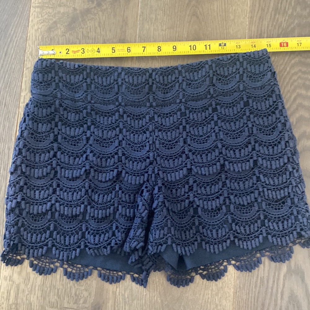 5/$10 Loft Riviera short in navy women’s size 00 - Picture 8 of 9